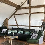 Apartament Hof Vierzehnender Im Hohen Venn - 70qm Fachwerk-studio - Grosses Wohn-schlafzimmer Mit Dachterrasse Und Kaminofen - Separate Kueche - Perfekt Fuer Paare - - Eifel - Hunde Willkommen - Islandpferde *