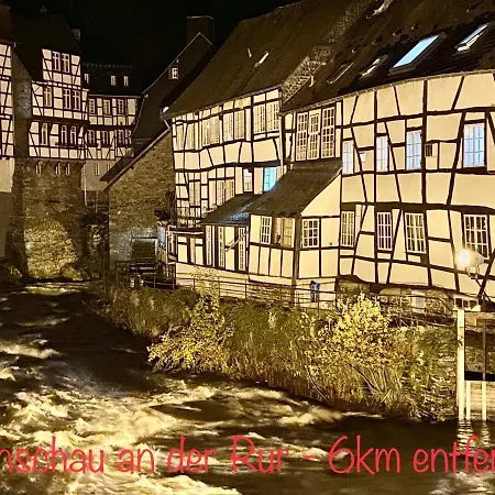 Hof Vierzehnender Im Hohen Venn - 70qm Fachwerk-studio - Grosses Wohn-schlafzimmer Mit Dachterrasse Und Kaminofen - Separate Kueche - Perfekt Fuer Paare - - Eifel - Hunde Willkommen - Islandpferde 몬샤우