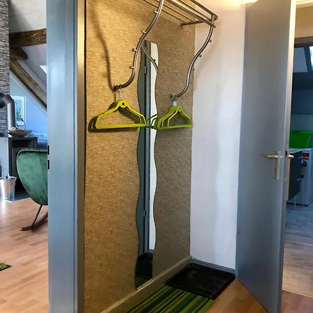 Apartament Hof Vierzehnender Im Hohen Venn - 70qm Fachwerk-studio - Grosses Wohn-schlafzimmer Mit Dachterrasse Und Kaminofen - Separate Kueche - Perfekt Fuer Paare - - Eifel - Hunde Willkommen - Islandpferde Monschau