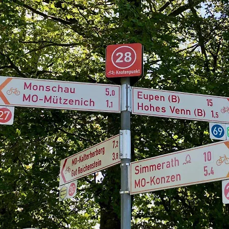 Apartament Hof Vierzehnender Im Hohen Venn - 70qm Fachwerk-studio - Grosses Wohn-schlafzimmer Mit Dachterrasse Und Kaminofen - Separate Kueche - Perfekt Fuer Paare - - Eifel - Hunde Willkommen - Islandpferde